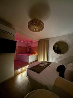 Studio Love room Spa Baignoire double La Ciotat Centre port - 3