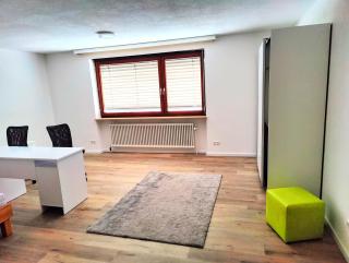 Gemeinschaftsunterkunft Doppelzimmer für max 8P I 2 Bäder I Küche I einzeln oder komplett buchbar - Heidenheim an der Brenz - 7