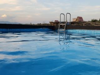 Mana Star Lounge Hotel - 8