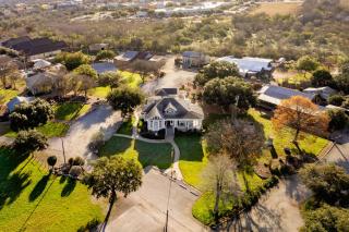#17 The Texas House at Garrison in Gruene - New Braunfels - 9