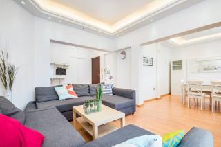 Modern spacious apt in Athens - 7