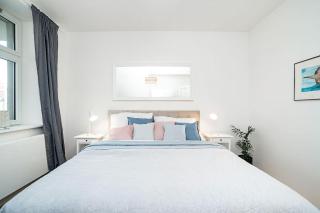 Amazing two-bedroom with Terrace - Praga - 9