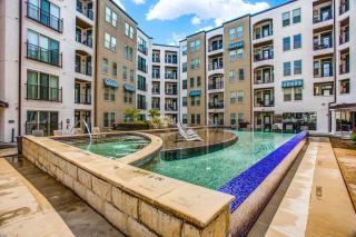 Spacious Uptown Gem Free Parking Pet Friendly - Dallas - 6