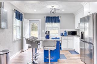 Cozy Home with City Views - Columbus - 2