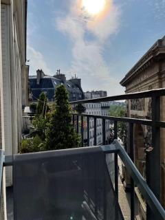 60sqm design apartment with stunning view - París - 9