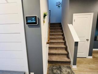 Simple Elegant Single Family Home DT Raleigh - Raleigh - 2