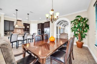 Main Street USA in Luxury Reunion Home - Kissimmee - 1