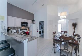 Beautiful Pool Home by Disney World - Orlando - 3