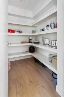 Hamptons-style Haven for Laidback Family Living - 1