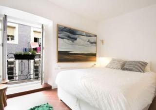 Cosy Studio Santos, Calm street, Embassies Area - Lissabon - 0