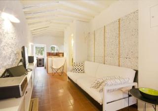 Cosy Studio Santos, Calm street, Embassies Area - Lissabon - 6