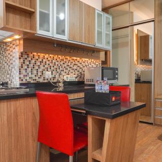 Combined and Spacious 3BR at Green Pramuka City Apartment By Travelio - Giacarta - 9