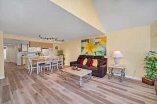 Beautiful Royal Palm Bay Condo near Disney - 7
