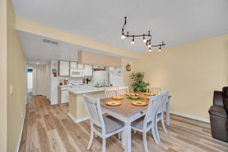 Beautiful Royal Palm Bay Condo near Disney - 3