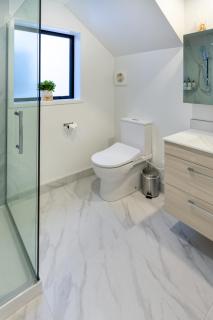 Stylish LUX Homes 4 Bed CBD Walk to Cafes and Latimer - Christchurch - 3