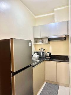 1Bdrm Condo at Makati w Balcony view of Mnla Bay - Manila - 9