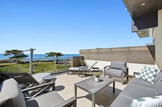 Luxury Meets Oceanfront Bliss on The Esplanade - Torquay - 2