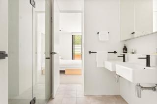 Sleek 2-Bed Apt Metres to Beach - Sídney - 7