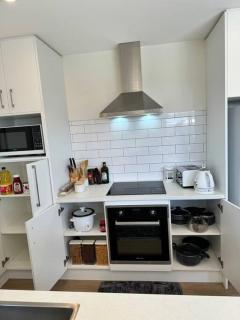 Location ,location sunny house in rolleston - Rolleston - 4