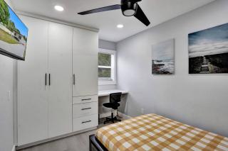 Hollywood Lux Retreat - 2