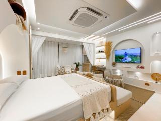 Luxury Collection - W Bali - 4