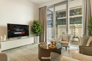 2BR Coastal Luxury Retreat at Emaar Beachfront - Dubai - 4