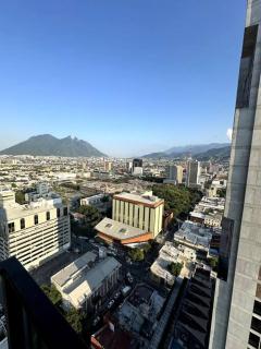 Premier Monterrey Retreat 2 - 1