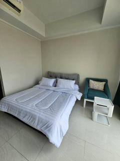 Green Sedayu Apartment Deluxe by Ellison - 4