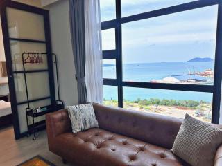 SEAVIEW LUXURY CONDO HOMESTAY 2Bed 2bath Jesselton Quay by R2 Residence - Kota Kinabalu - 5