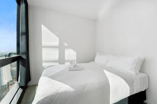 Prime Skyline Living With 120-degree Views 2B2B1C - 9