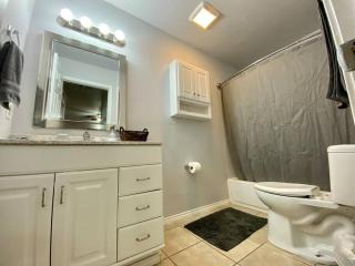 2 master Suite apartment 20 min to the beach - 6