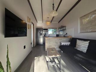 Coastal Farm Cottage with beautiful views - 6