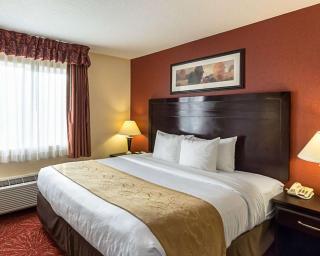 Comfort Suites Airport - Wichita - 7