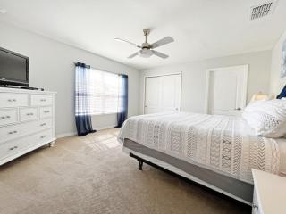 Last Minute Disney Getaway! Private Pool, Hot Tub & Games Room. Book Now! #92413 - Kissimmee - 7