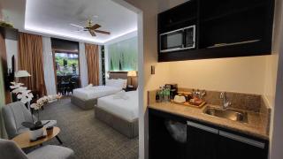 Homey Deluxe Room, Privately Owned at The Forest Lodge by Mist and Pine - 6