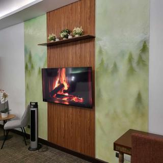 Homey Deluxe Room, Privately Owned at The Forest Lodge by Mist and Pine - 8