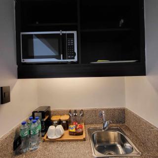 Homey Deluxe Room, Privately Owned at The Forest Lodge by Mist and Pine - 4