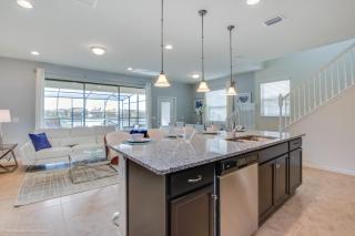Last Minute Disney Getaway! Private Pool, Hot Tub & Games Room. Book Now! #17398 - Kissimmee - 4