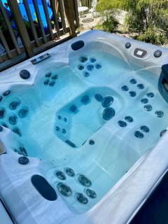 2 Bedroom Tiny Home Retreat with Hot Tub! - Rotorua - 3