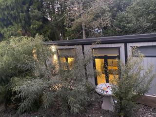 2 Bedroom Tiny Home Retreat with Hot Tub! - Rotorua - 2