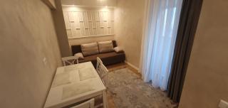 Tomis House 6C - 3