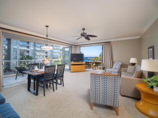 Wrap Around Lanai Oceanview Luxury Suite, Hokulani 441 - 9