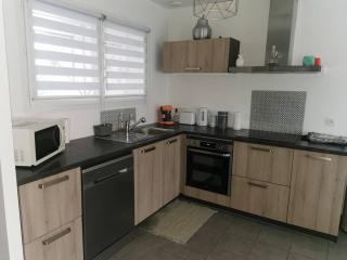 Jolie maison entière avec 3 chambres centre ville - 2