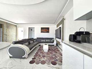 Maison Sapiac - 4pers - 2 chambres - 3 lits - Clim réversible - Terrasse ombragée et grand jardin - Piscine saison estivale - Montauban - 1