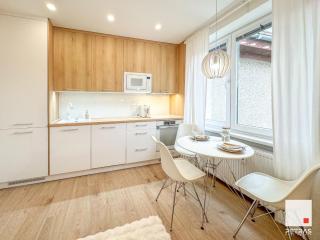 Bright & Cozy Apartment - Prievidza - 6