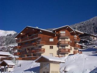 Charmant studio avec balcon, parking, et équipements cuisine pour 4 personnes à Châtel - FR-1-198-152 - Châtel - 1