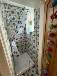 Boatshore by the sea Holiday Cottage - 3