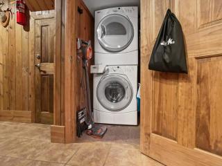 Wabasso 1 Covered Parking Convenient Location WiFi Deck - Snowshoe - 4