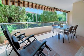 LE CARDIFF avec grand balcon, piscine et parking, un fabuleux appartement familial en basse Californie - Cannes - 5