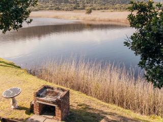 Riverside Self Catering Cabin - 5